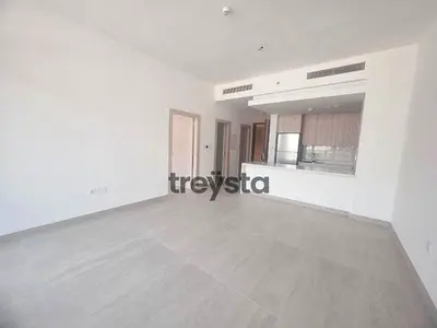Bright 1 Bedroom | Pearls by Vision | Open-Plan Layout