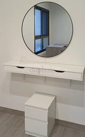 Wall-mounted floating vanity with mirror and drawer cabinet - white