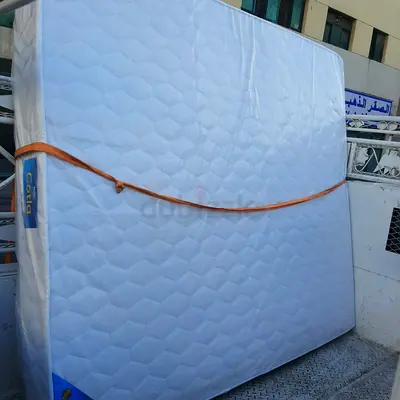 King size 180x200cm mattress. Same day delivery available