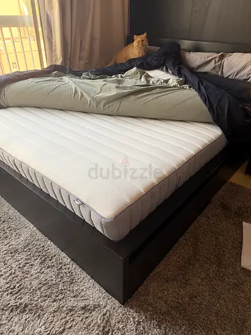IKEA MALM King Bed + VALEVÅG Mattress, 4 Drawers & all-seasons Duvet