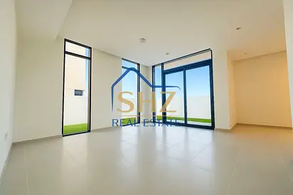 Single Row | Landscaped | Near Amenities | No Agents