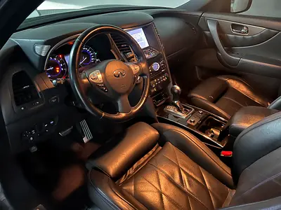 صورة 8 لـ 2017 Infiniti QX70