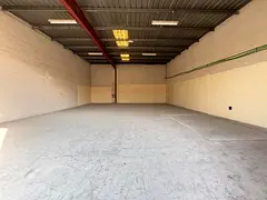 Hot OFFER LUXURY warehouse ready to move Business area only jest 130k