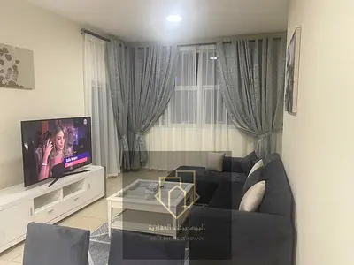 شقه غرفه وصاله مفروشه | شامل جميع الفواتير والانترنت | باركينج | قريبه من مخرج دبي والشارقة | 3 دقائق من الكورنيش