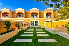 MASTERPIECE | Fully Upgraded | Vacant