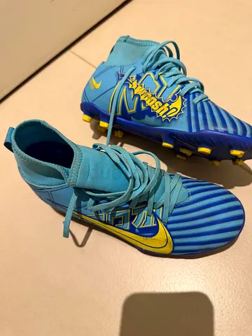 Light blue Nike youth football boots, size 36,5 — good condition