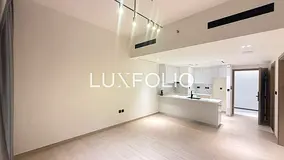 Pool View | Fitted Curtains | Vacant Now