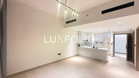 Pool View | Fitted Curtains | Vacant Now