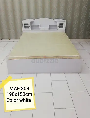 BRAND NEW QUEEN SIZE WOOD BED WITH MATTRESS AVAILABLE