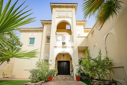 Exclusive Unit | Preferred Layout | Pool