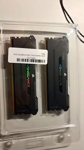 RAM DDR4 VENGENCE 16GB offer any price willing to do any price just get it off my hands ASAP