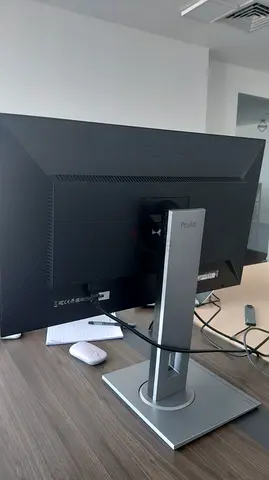 24-inch Dell P2417H LED Monitor with Adjustable Stand