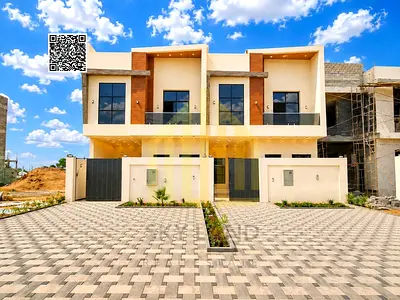 Townhouse - Good location - Fees included - 3 floors - Excellent price