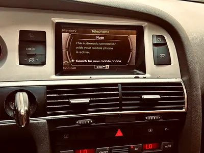 2011 AUDI A6 — миниатюра 12