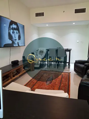 شقة غرفتين وصالة مفروشة بالكامل VIP للبيع في غلفا تاور بمدينة الإمارات عجمان