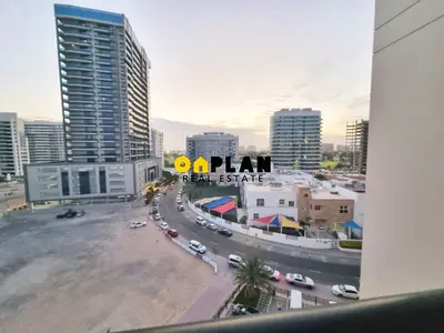 غرفة نوم واحدة مطلة على القناة | المدينة الرياضية العربية | شقة بشرفة