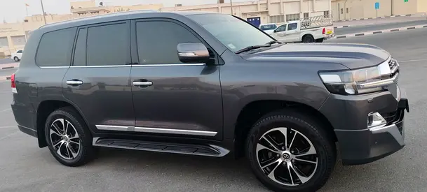صورة 6 لـ 2021 Toyota LAND CRUISER