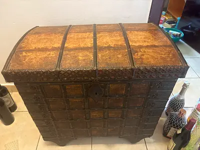 Antique wooden storage chest / trunk with metal detailing