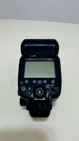 Canon 600EX-RT speedlite flash with bag