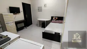 Spacious studio apartment available for rent. It features a spacious kitchen and well-maintained liv