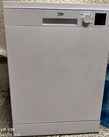 Beko freestanding dishwasher - good working condition
