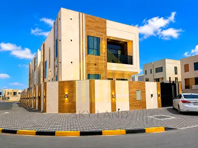 Corner villa for sale - Super deluxe finishing - Good location - Freehold - Close to services