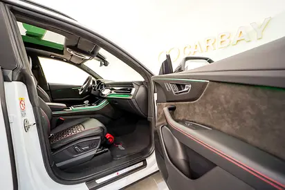 2021 AUDI RS Q8 照片 14