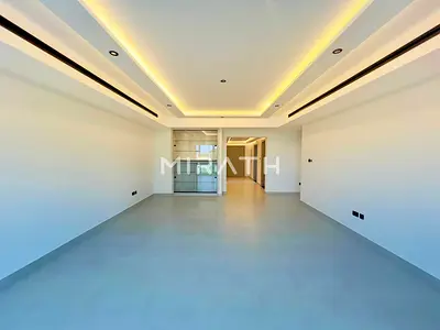 Fully Upgraded Villa | Swimming pool | Gym