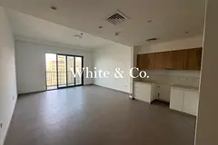Modern 1BR | Prime Location | Park Access