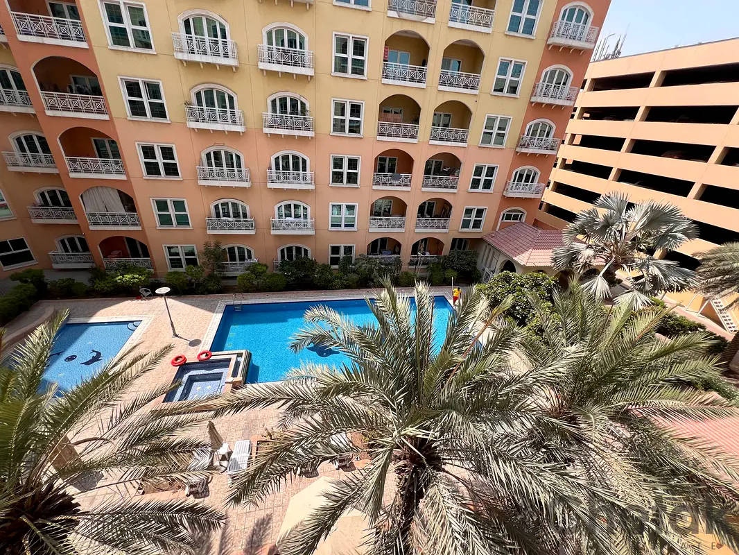 Spacious 2 BR With Maids Room / Pool View/ Well Maintained