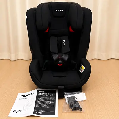 Nuna Myti All stage car seat with isofix base