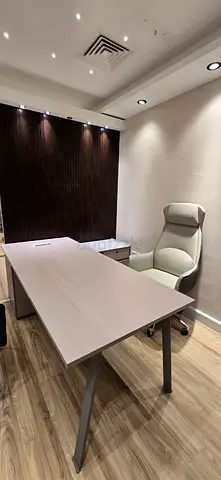 Modern executive office desk with ergonomic swivel chair - light wood finish