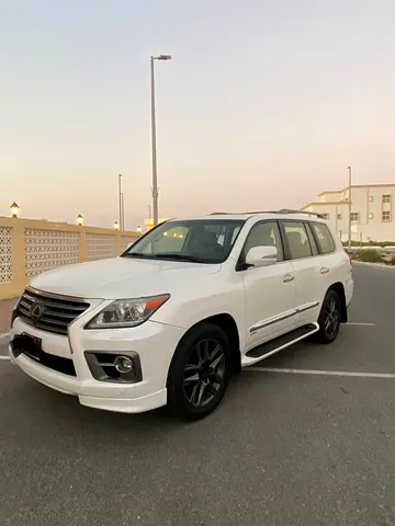 صورة 4 لـ 2015 Lexus LX-SERIES