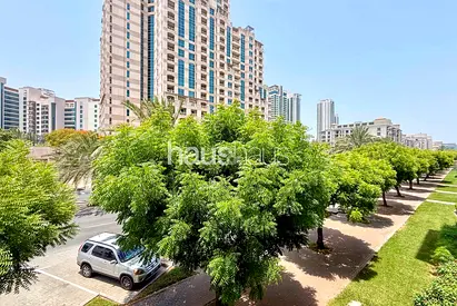 Vacant on Transfer | Lower floor | Open views