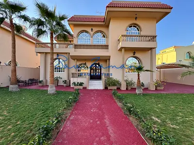 SPACIOUS 4BR+MAIDS HUGE PRIVATE GARDEN POOL INDEPENDENT VILLA