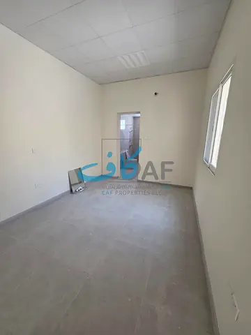 للايجار فيلا في القادسية الشارقة