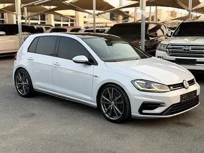 صورة 14 لـ 2018 Volkswagen GOLF R