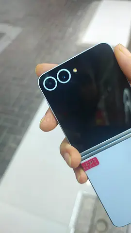 Samsung Z Flip 6