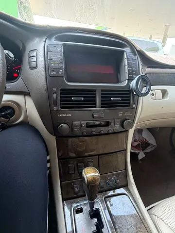 صورة 4 لـ 2001 Lexus LS-SERIES