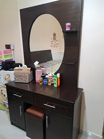 Dark Wood King Size Bedroom Set (MDF)
