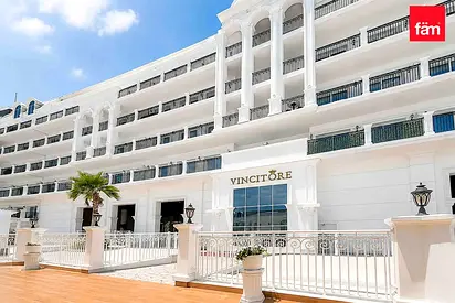 Brand New | Pool View | Multiple Cheques