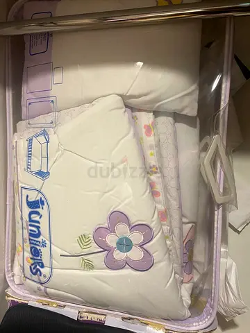 Baby crib bedding set - floral, gently used