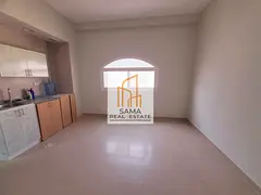 Affordable price || Studio Flat on Road Building just in 16-K