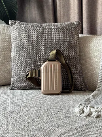 rimowa sling clutch