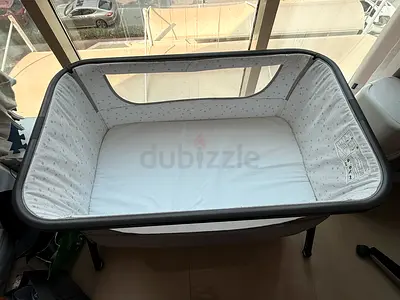Baby Bassinet with Auto Swing and Bluetooth - Giggles Zeus Babyshop