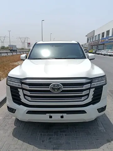 2022 Toyota LAND CRUISER photo 8