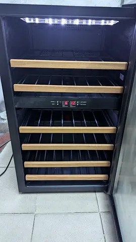 Vestfrost wine Fridge dual zone 35 bottles