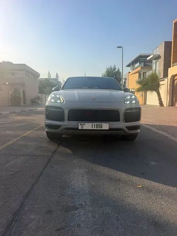 2022 Porsche Cayenne GTS Couple. Immaculate condition