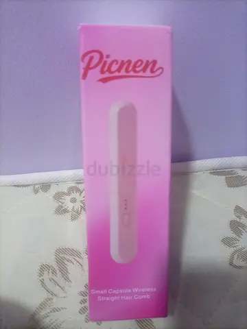 Picnen Small Capsule Wireless Hair Straightening Comb - New in Box