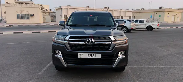 2021 -TOYOTA LAND CRUISER GXR GRAND TOURING – GCC SPECSMAINTAINED BY AL FUTTAIM
